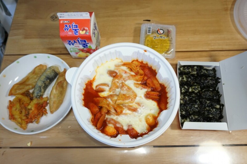 불닭발동대문엽기떡볶이 이미지