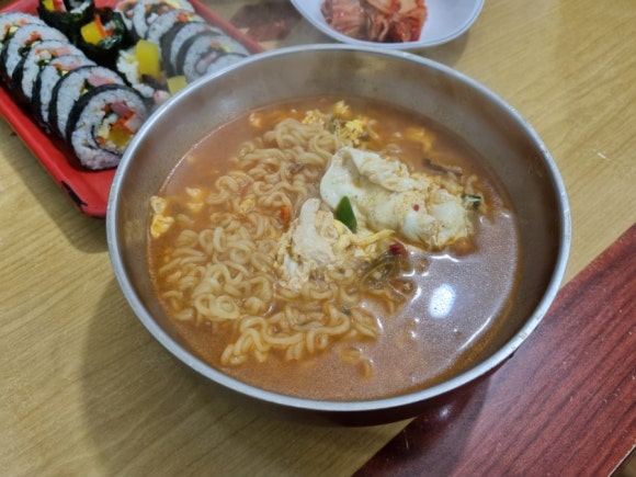 엄마손즉석김밥 이미지
