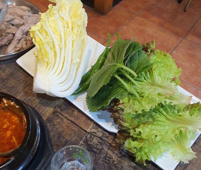 돈이랑꼬꼬랑 이미지