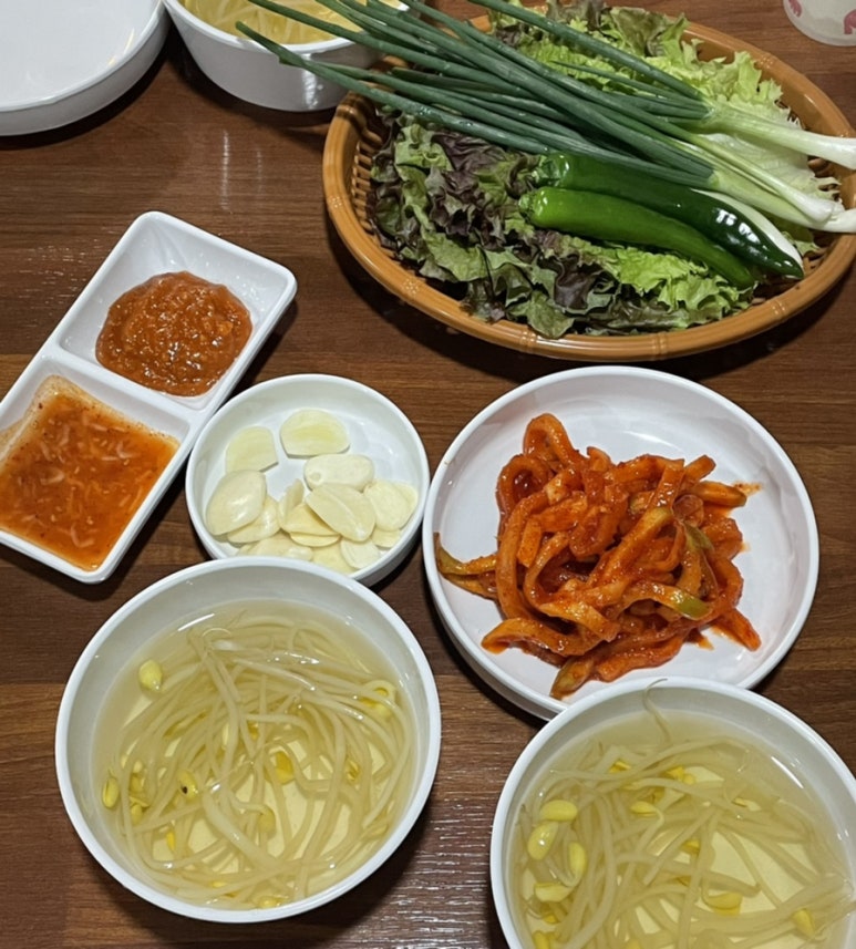 숯불구이족발 꾸이족 이미지