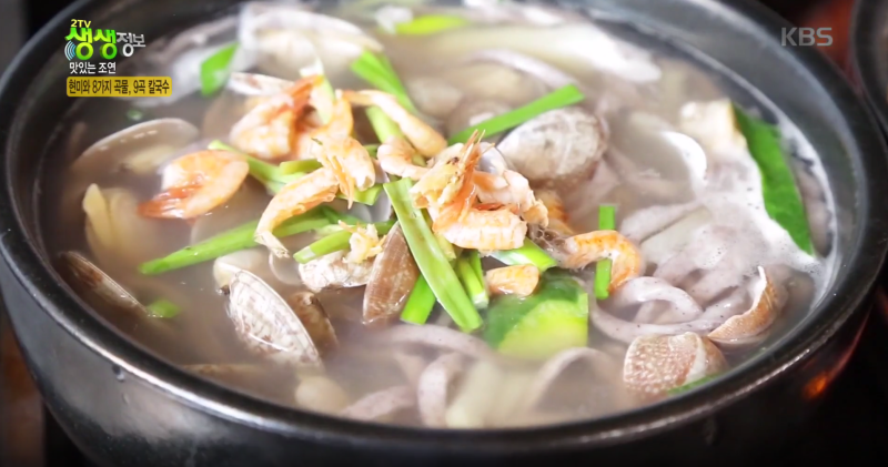 뚝배기칼국수 이미지