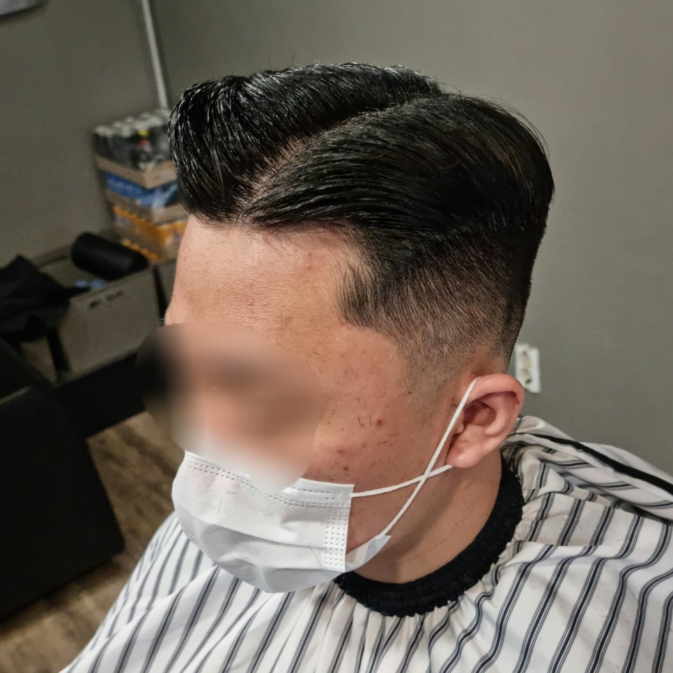 언이븐바버샵 이미지