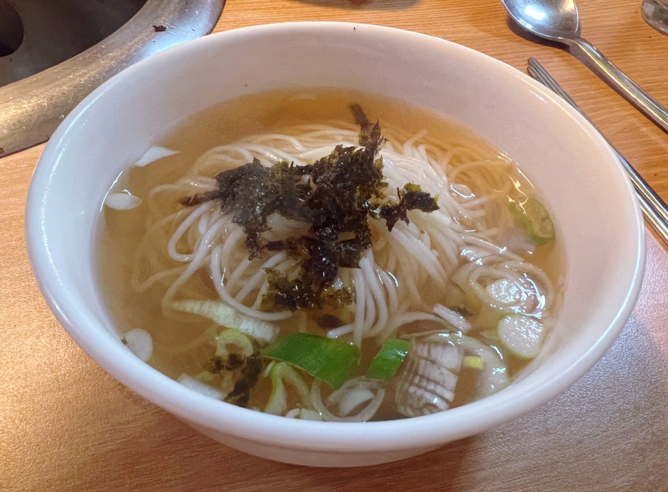 청정잔치국수 이미지