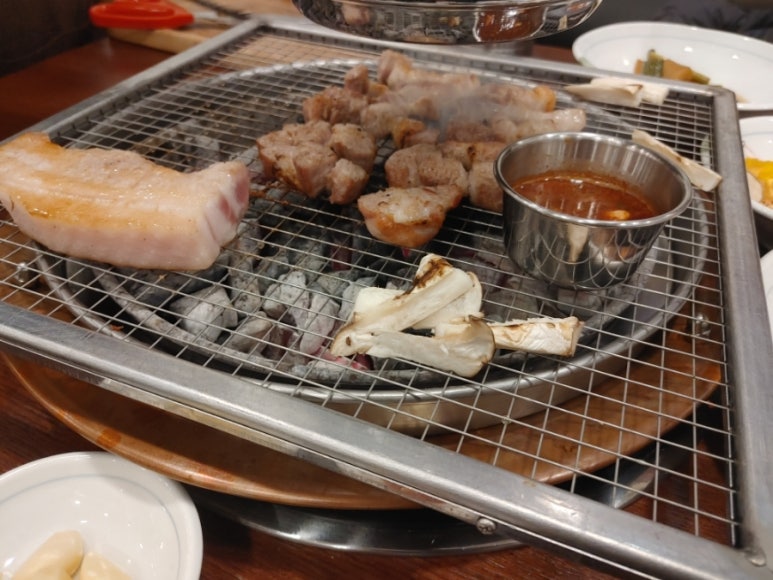 육식예찬 이미지