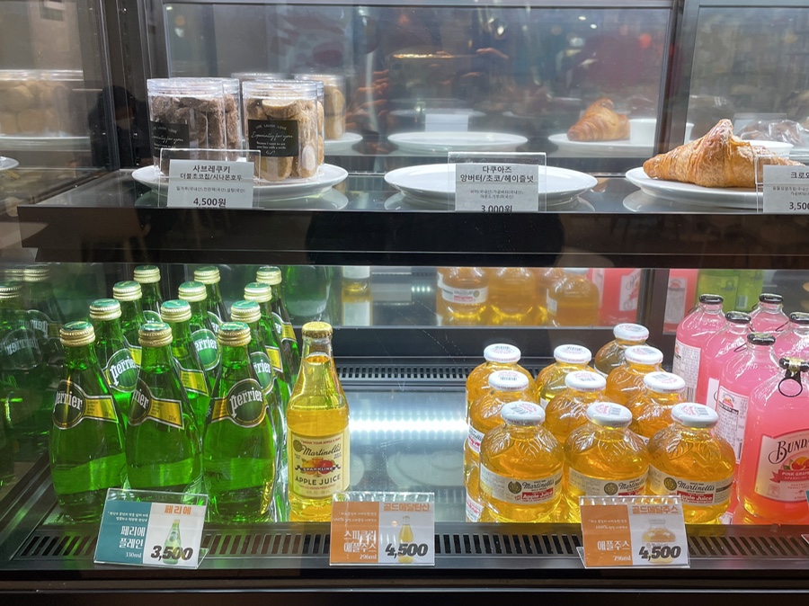 카페공간학 이미지