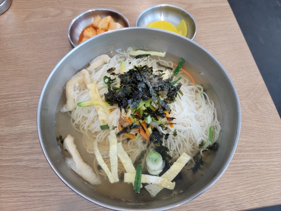 송가네잔치국수 이미지