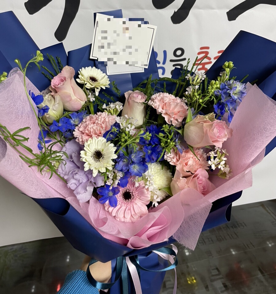 롤앤커피 이미지