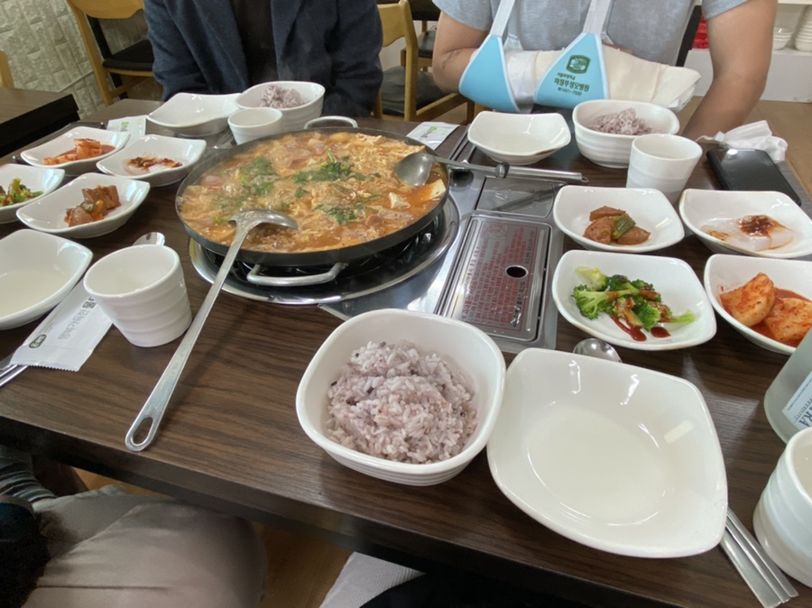 쌍둥이 부대찌개 이미지