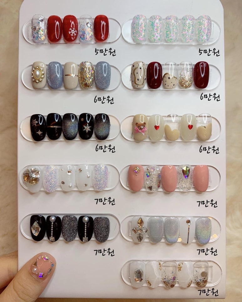 GLOW NAIL(글로우네일) 이미지