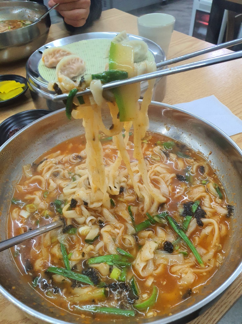 장뜰칼국수 이미지