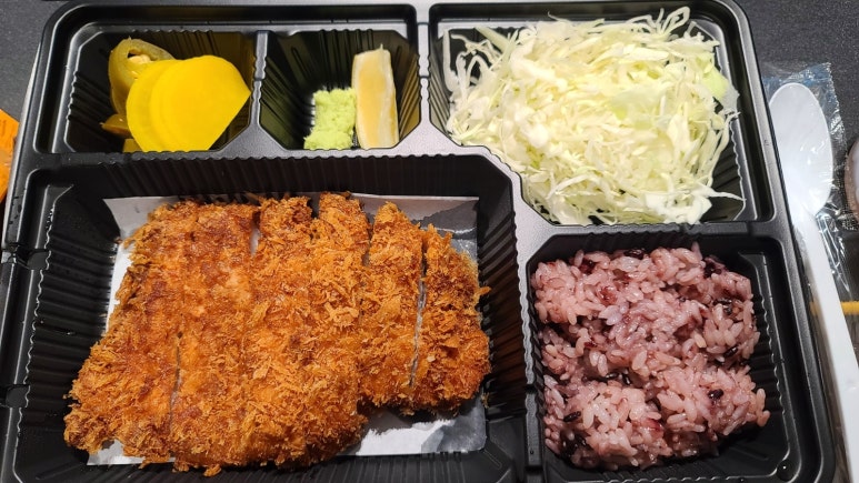 생생돈까스 이미지