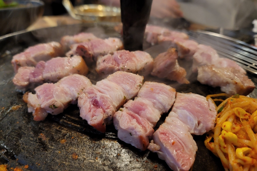 참나무와삼겹살 이미지