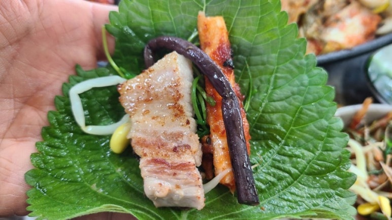 더덕솥뚜껑삼겹살 이미지