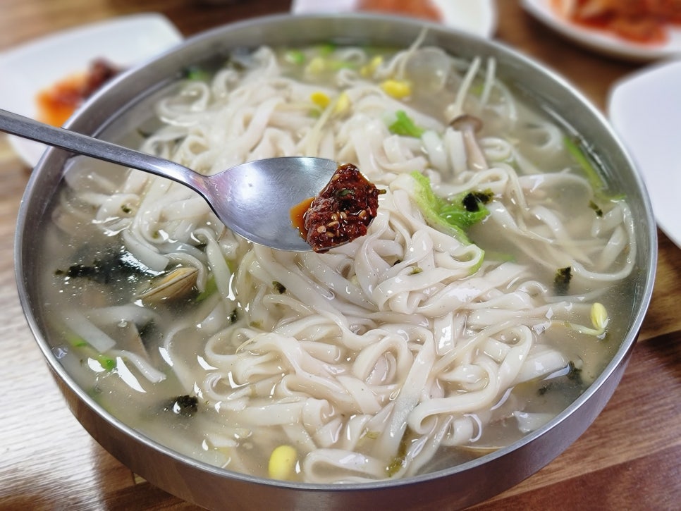 윤이네칼국수 이미지