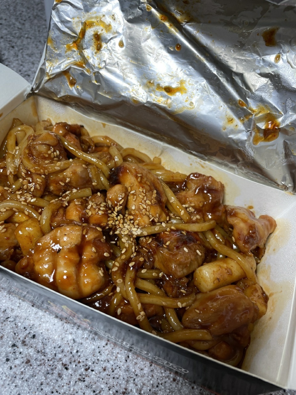 동근이숯불두마리치킨 신곡점 이미지