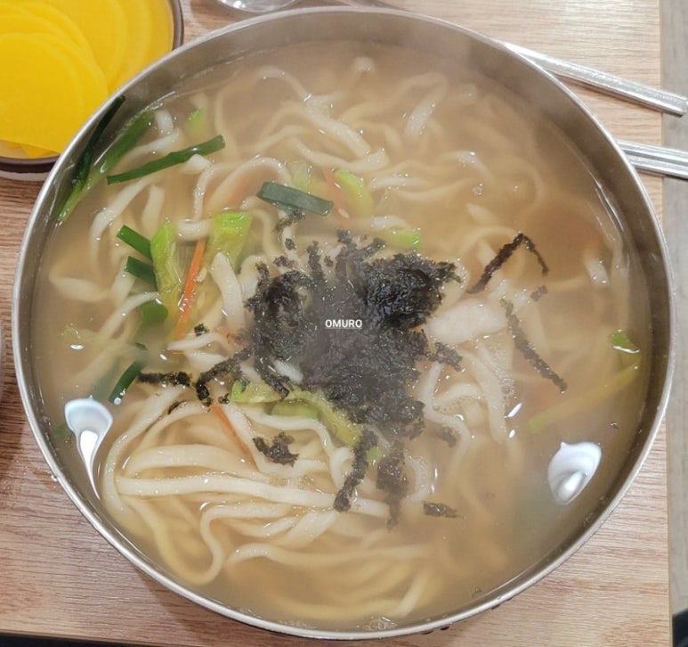 충무김밥손칼국수 이미지
