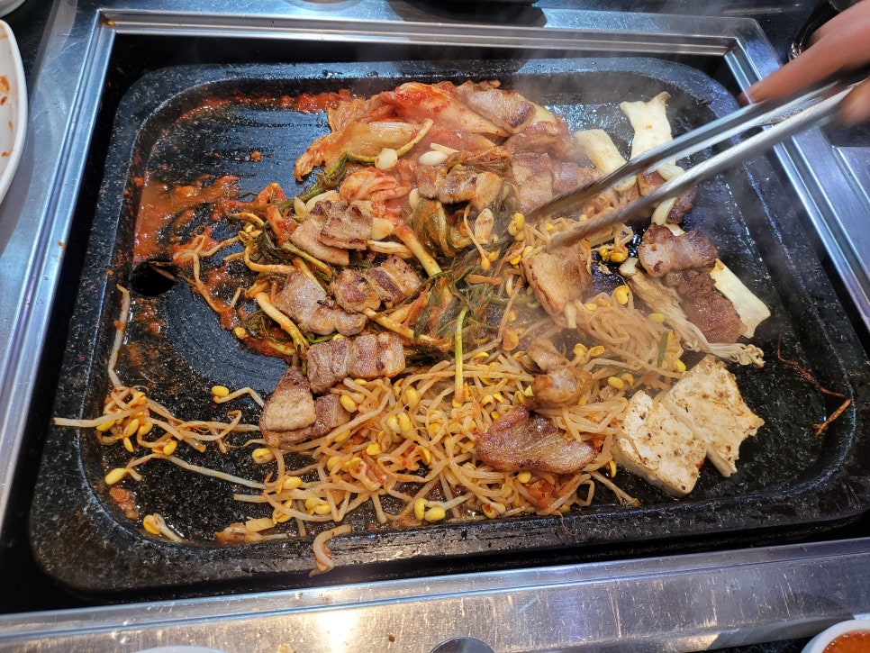 왕한판돌판구이 이미지