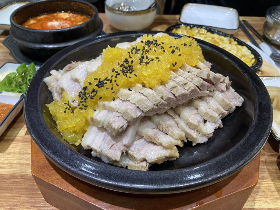 돈통마늘보쌈김포마산지구점 이미지