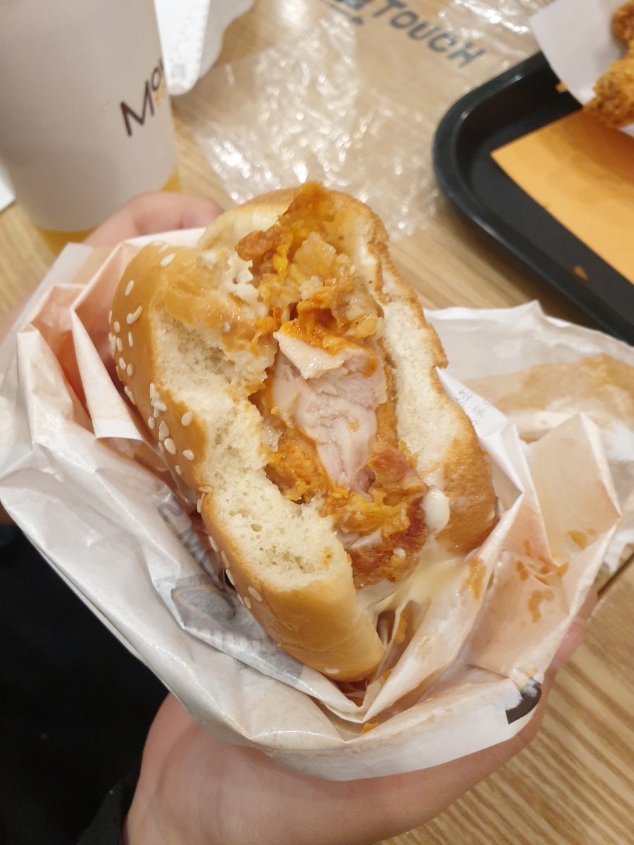 맘스터치연산과정교차로점 이미지
