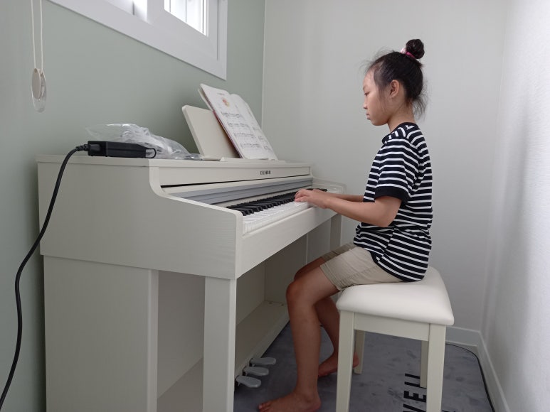 영창피아노예산홍성 이미지