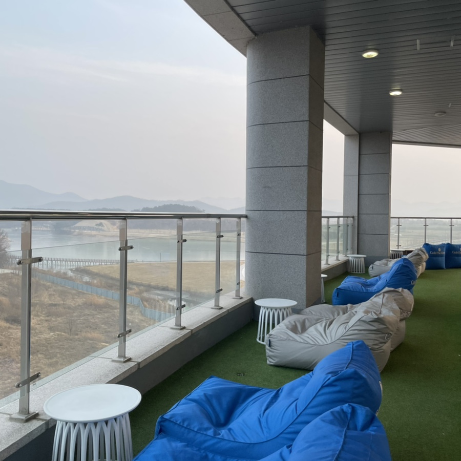 카페 뷰(Cafe View) 이미지
