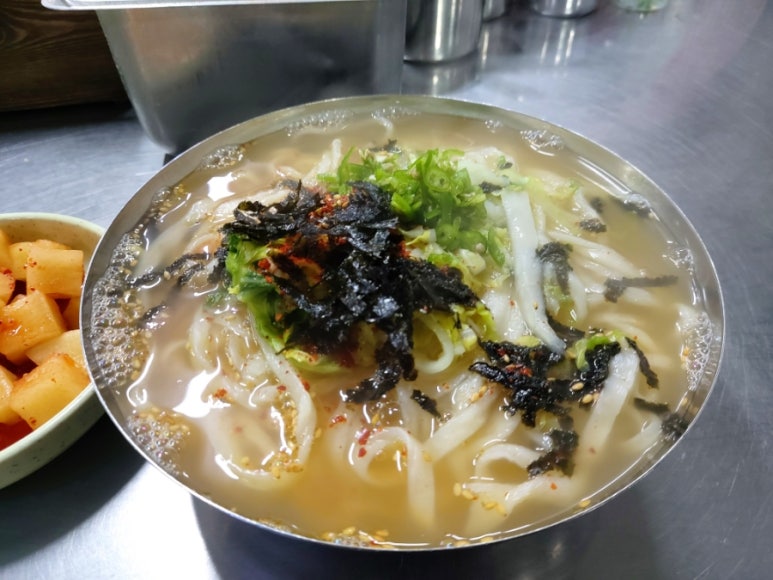 이모칼국수 이미지