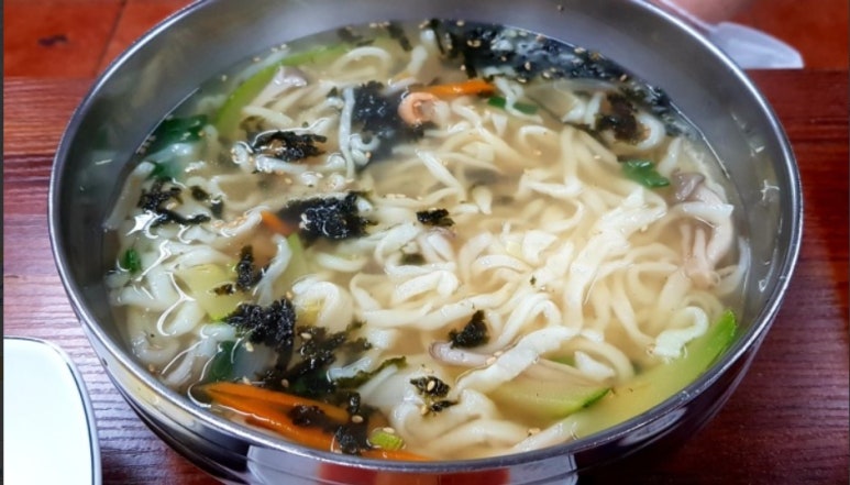장터칼국수 이미지