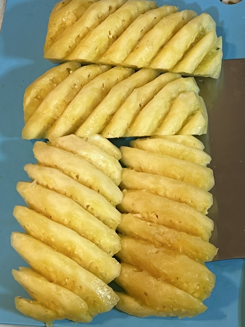 커팅크럽 이미지