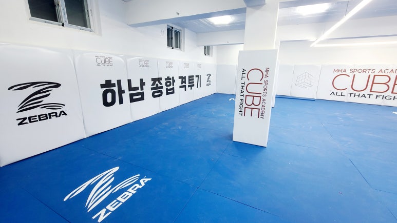 큐브(CUBE) 이미지