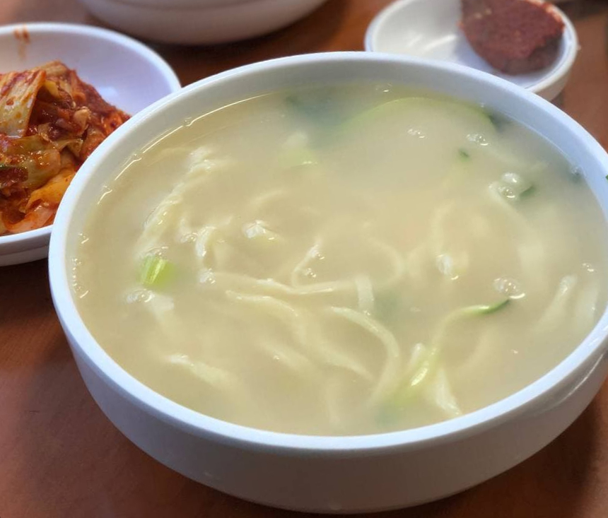 관저칼국수 이미지