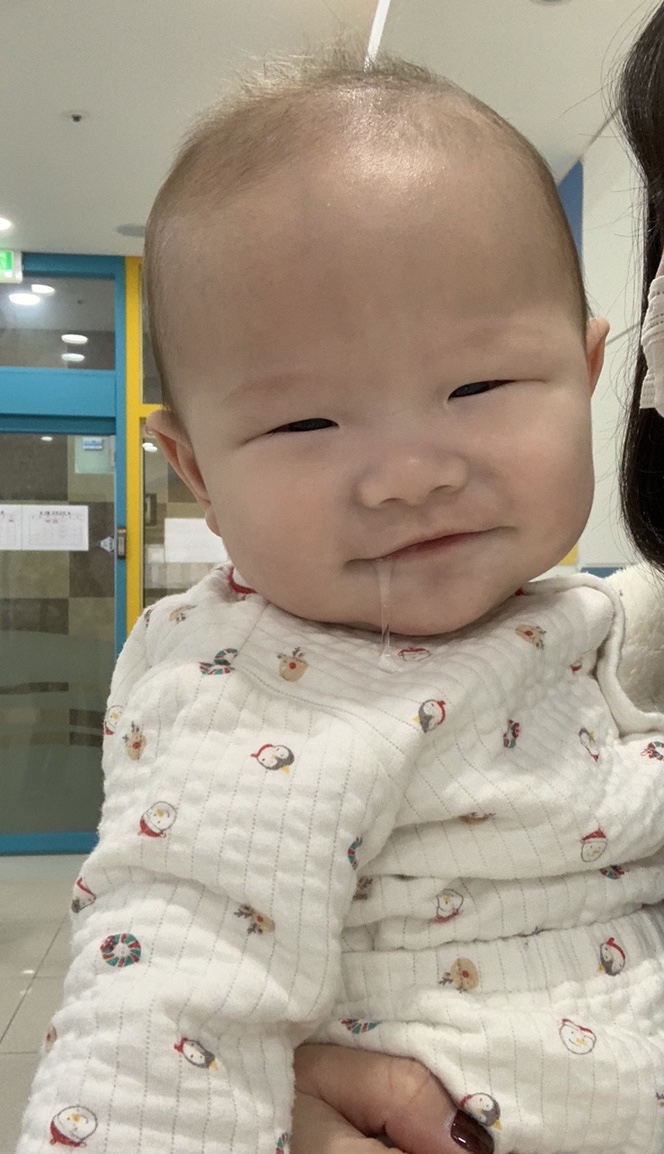 로얄키즈소아과 이미지