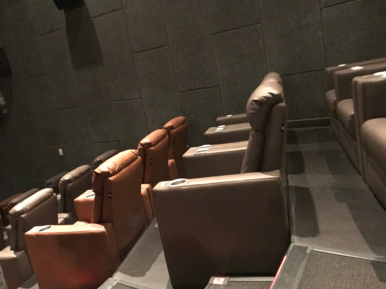 CGV여의도 8관[COMFORT SEAT] 이미지