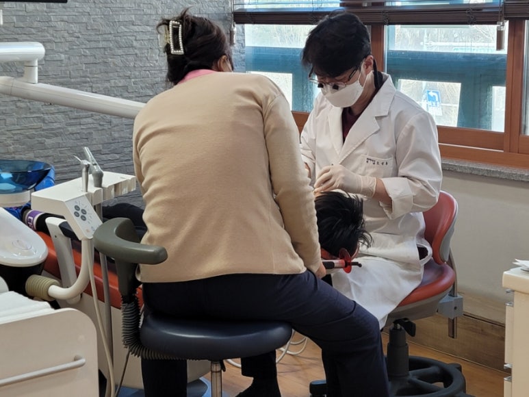 나무하나치과 이미지