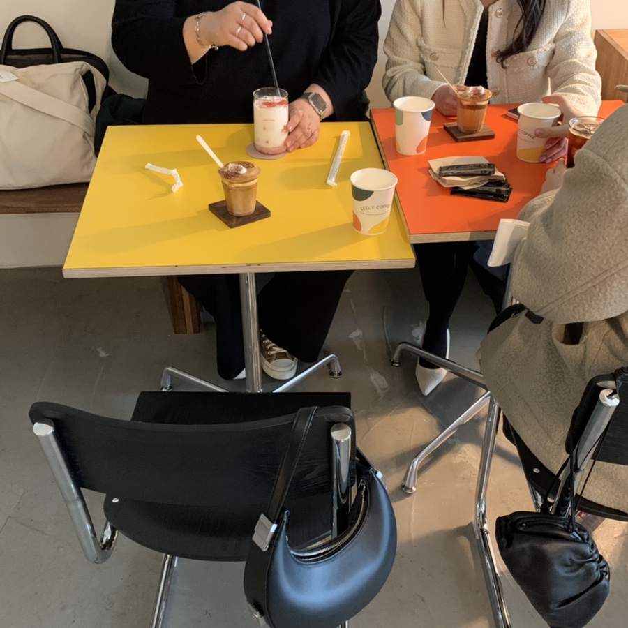카페릴리 이미지