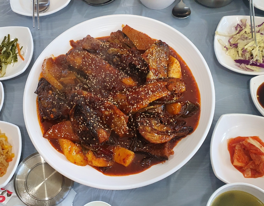 코다리아저씨홍코 이미지