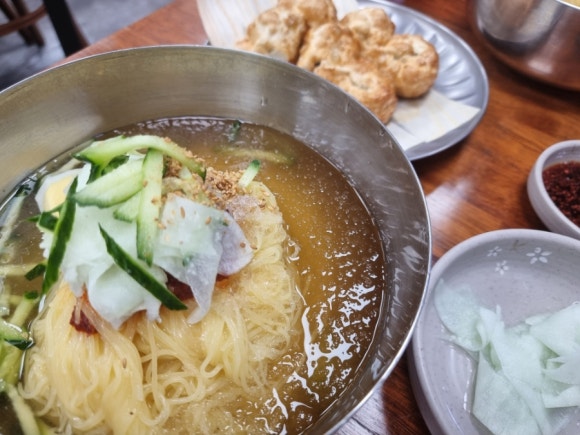 함버지기밀면 이미지