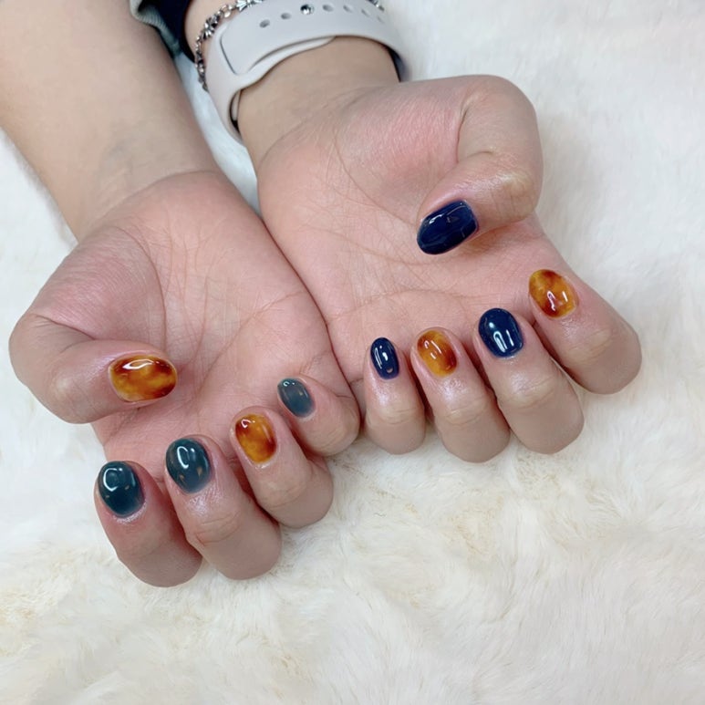 GLOW NAIL(글로우네일) 이미지