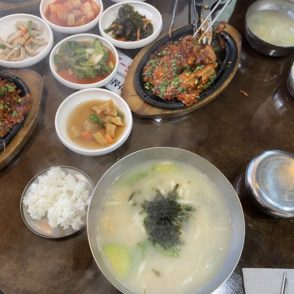 윤실식당 이미지
