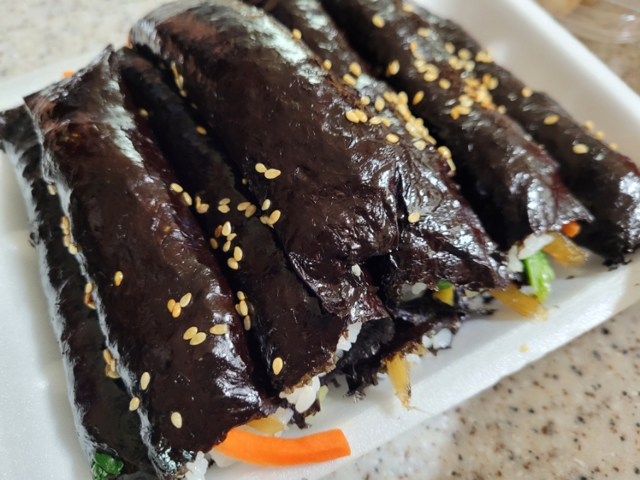 부엉김밥 이미지