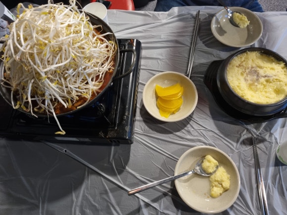 가라와라 국물닭발 이미지