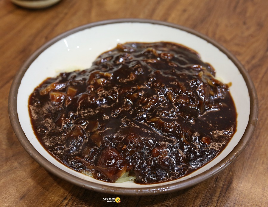 옛날짜장 이미지