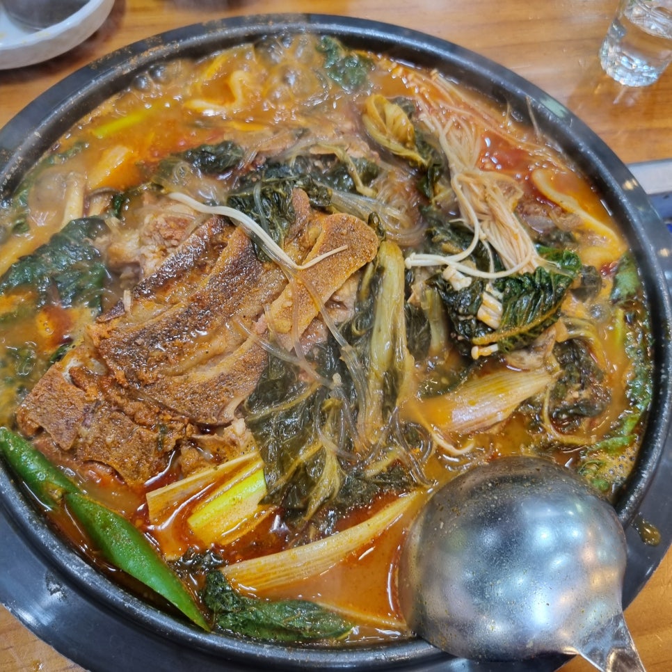 옛골가마솥뼈다귀 이미지