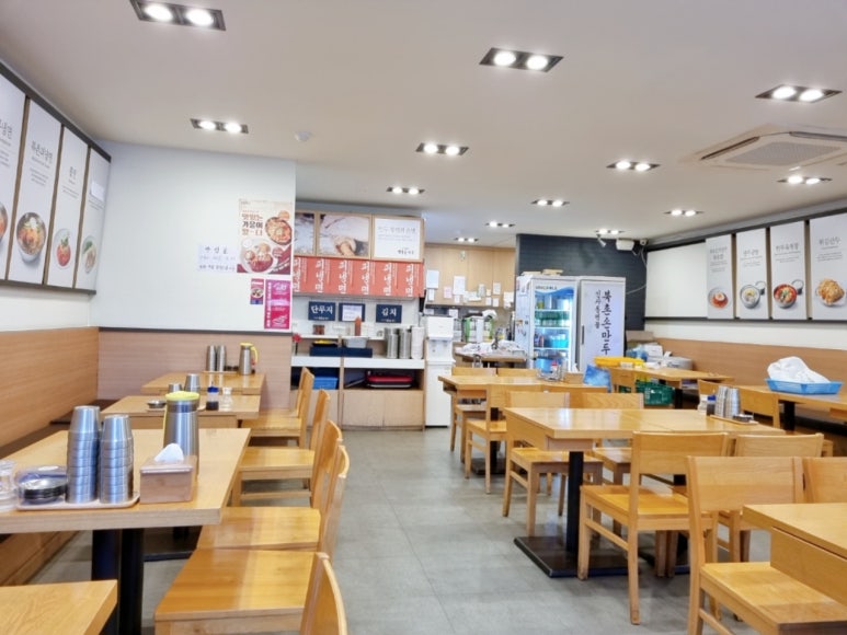 멸치칼국수·만둣국 이미지