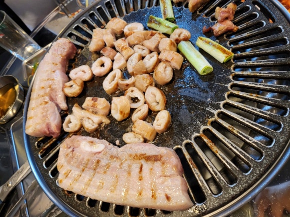신돈벼락삼겹살 이미지