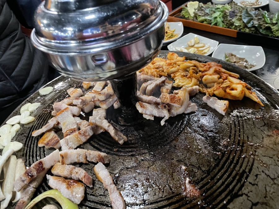 48블럭솥뚜껑삼겹살 이미지