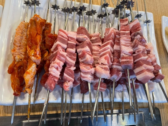 혀끝양꼬치 이미지