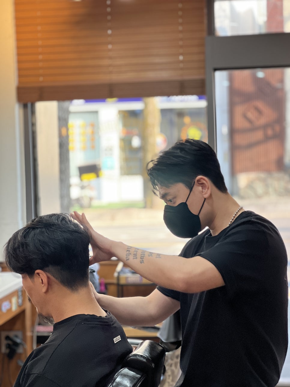 로얄브로 이미지