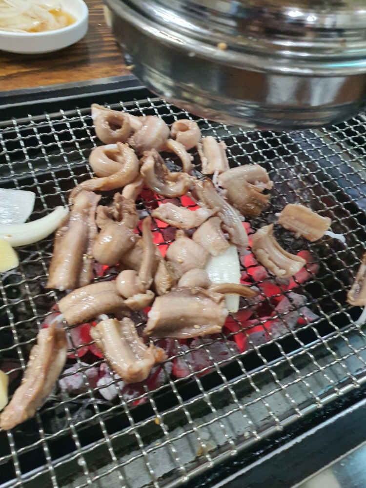 산꼼장어민물장어 이미지