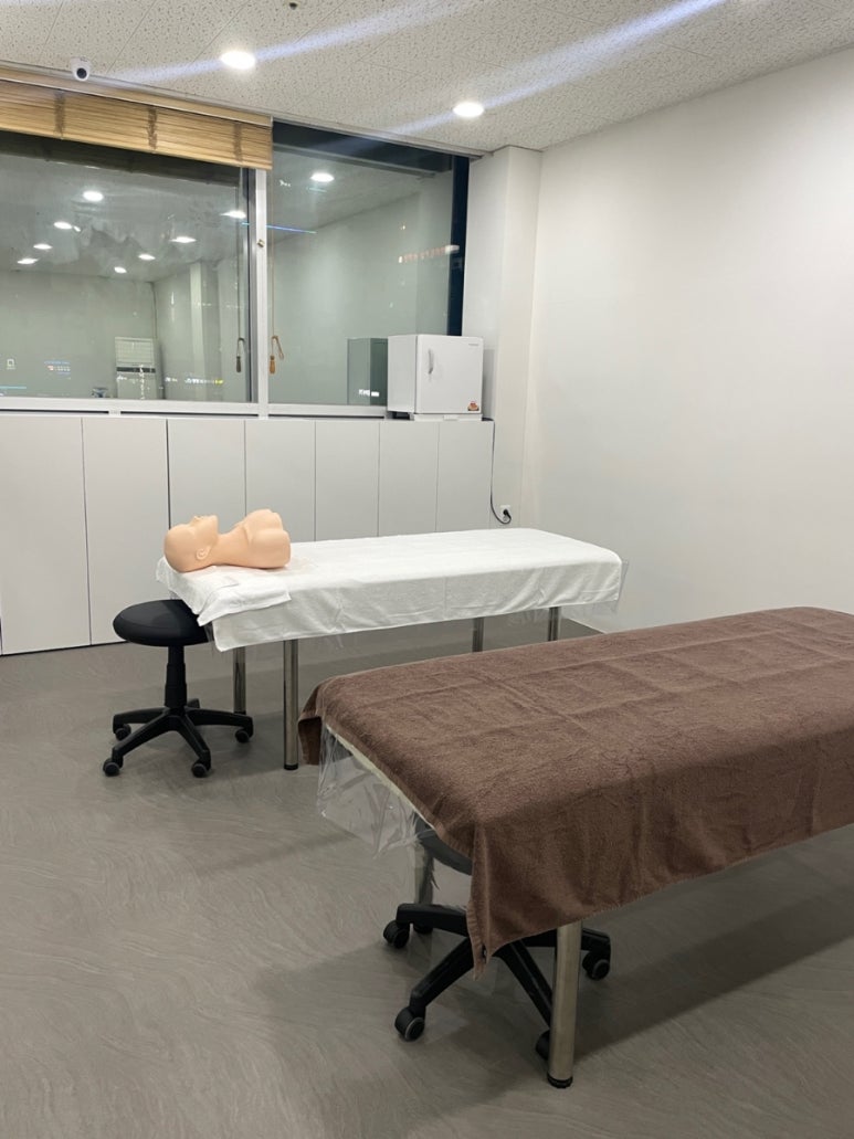 온:피부미용아카데미학원 이미지