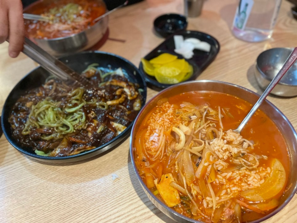 윤셰프의짬뽕데이 이미지